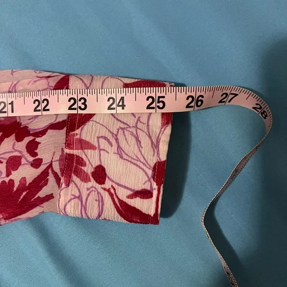 Loro Piana silk poppy button down blouse. Size 48 IT (12 US) - Picture 4 of 8